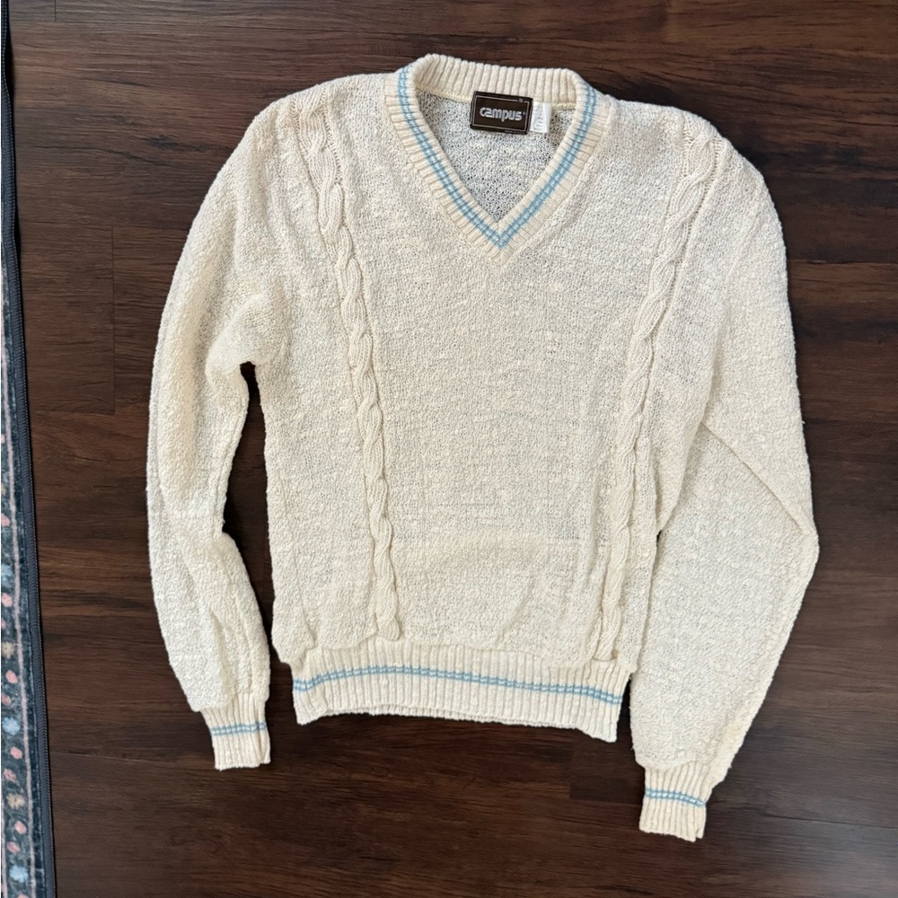 Campus Vintage Women’s‎ Cable Knit Cricket Sweater V-Neck Lightweight Small